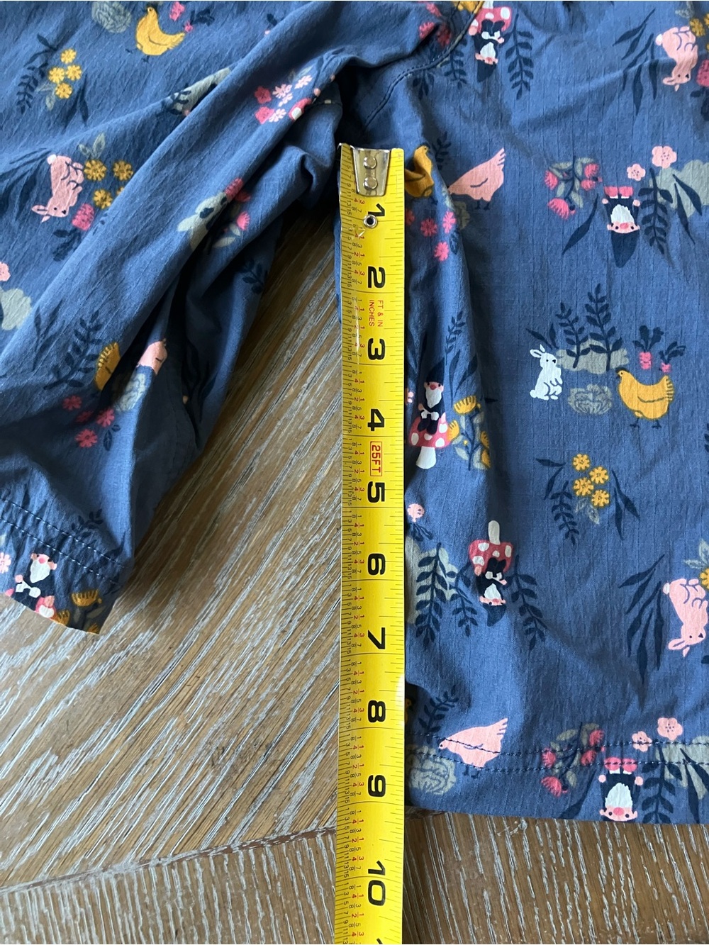 EUC Duluth Trading Retired Gnome Chicken Short Garden Overalls Shortalls (Large) - Picture 7 of 7